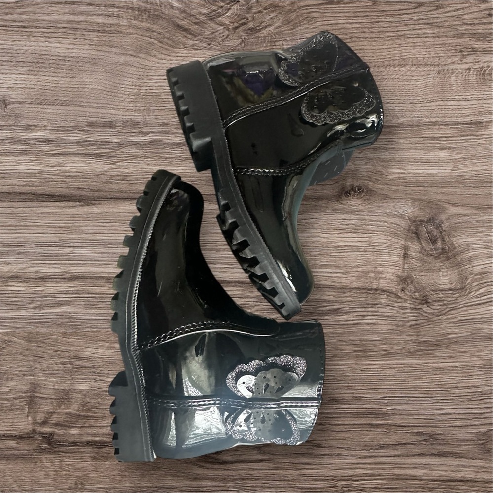 Seychelles Shiny Black Kids Boots - Picture 5 of 7